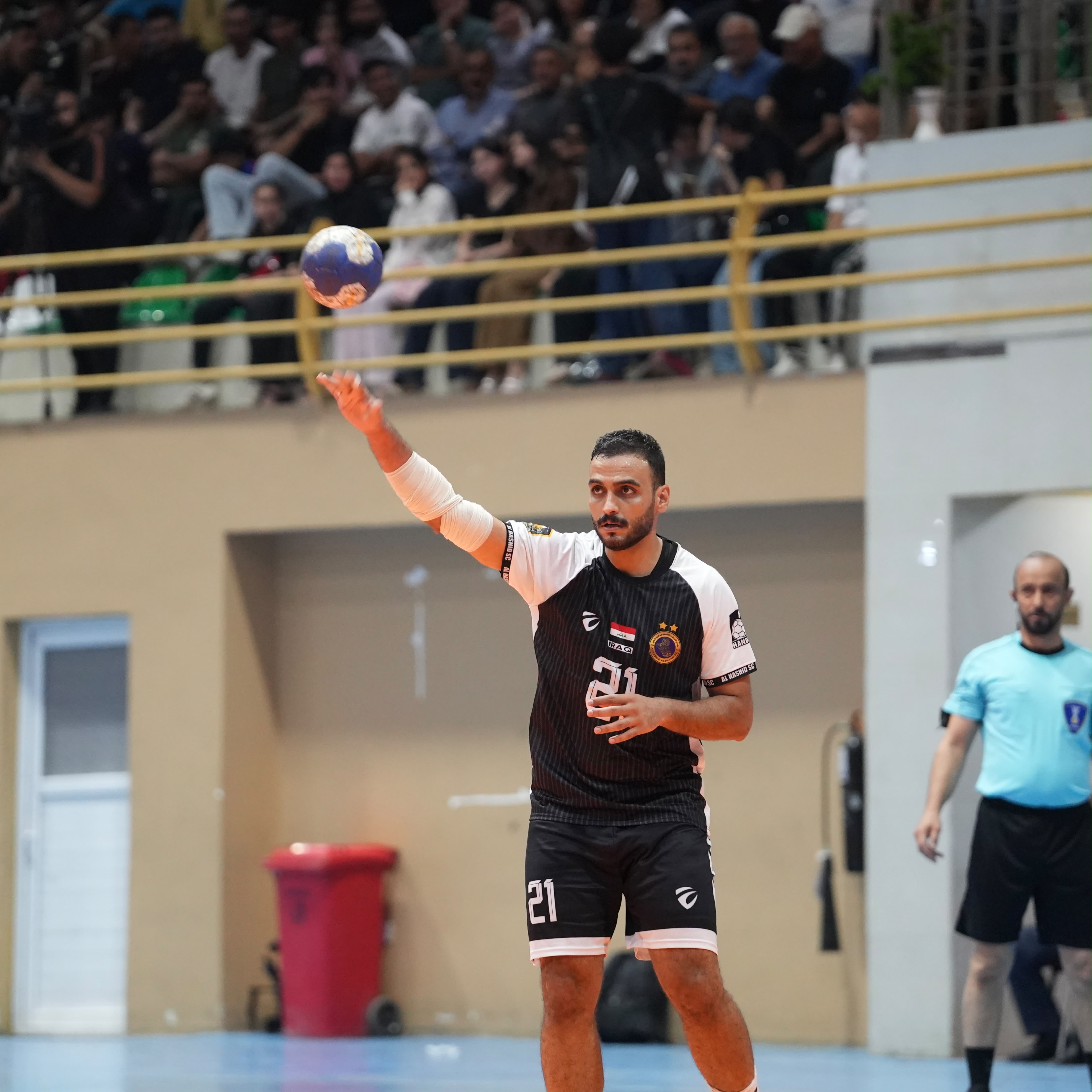 انتصار جديد ولقب جديد .. الحشد الشعبي يتوج بكأس الاتحاد لكرة اليد بعد انتصاره على الجيش - صورة 11
