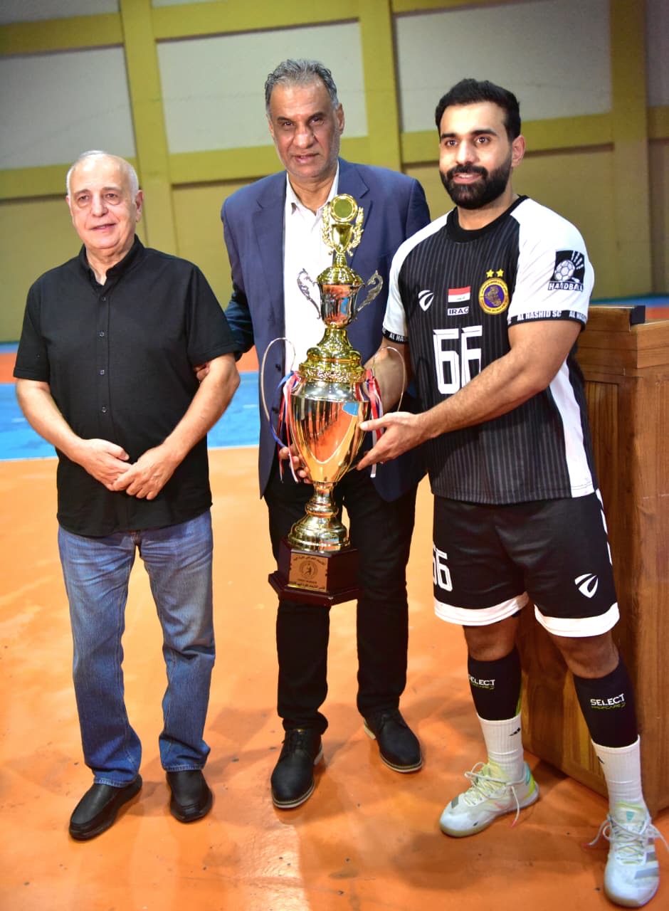 انتصار جديد ولقب جديد .. الحشد الشعبي يتوج بكأس الاتحاد لكرة اليد بعد انتصاره على الجيش - صورة 3