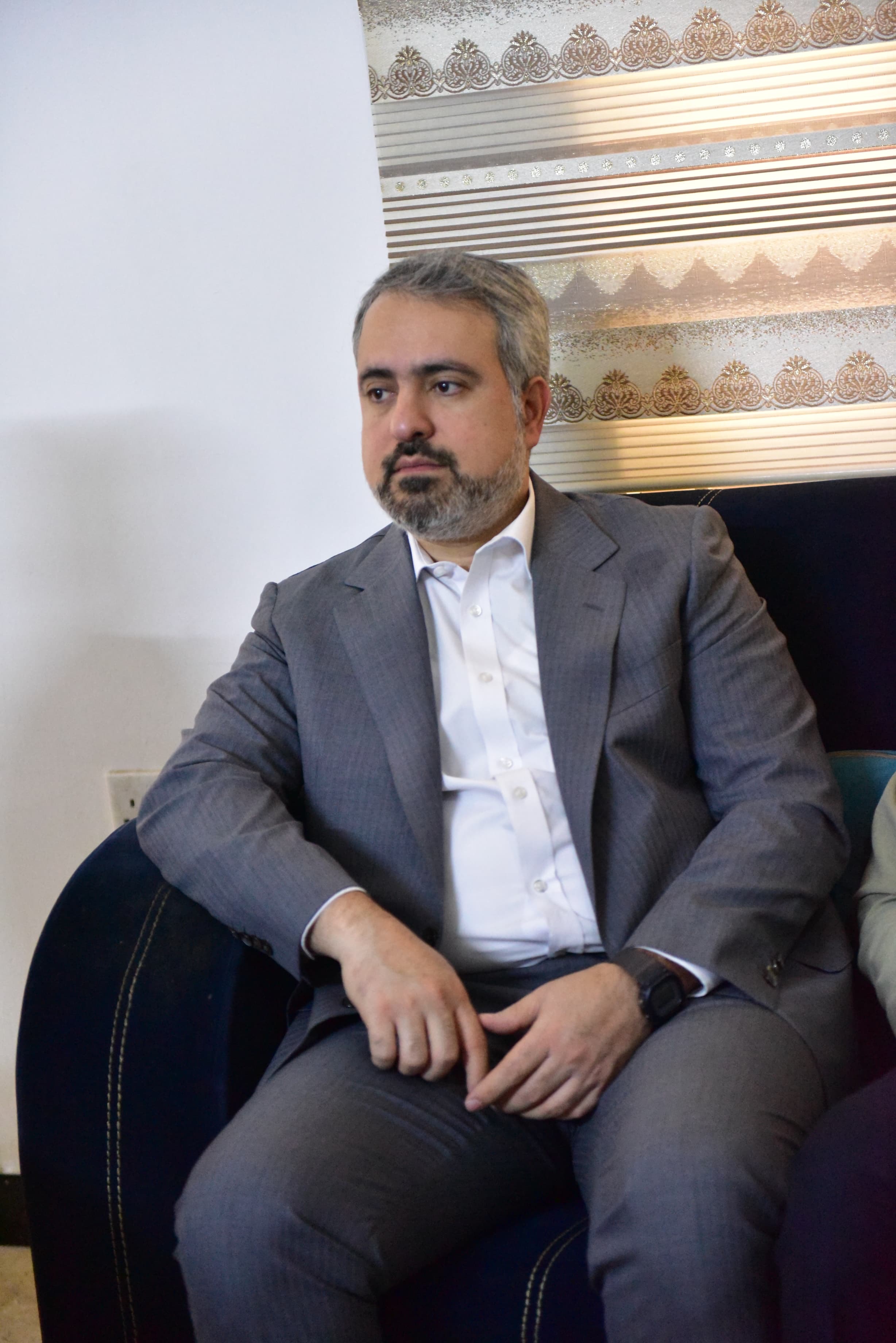 بأجواء ديمقراطية وودية.. الهيئة الإدارية المؤقتة لنادي الحشد الشعبي الرياضي تتسلم مهام عملها - صورة 2