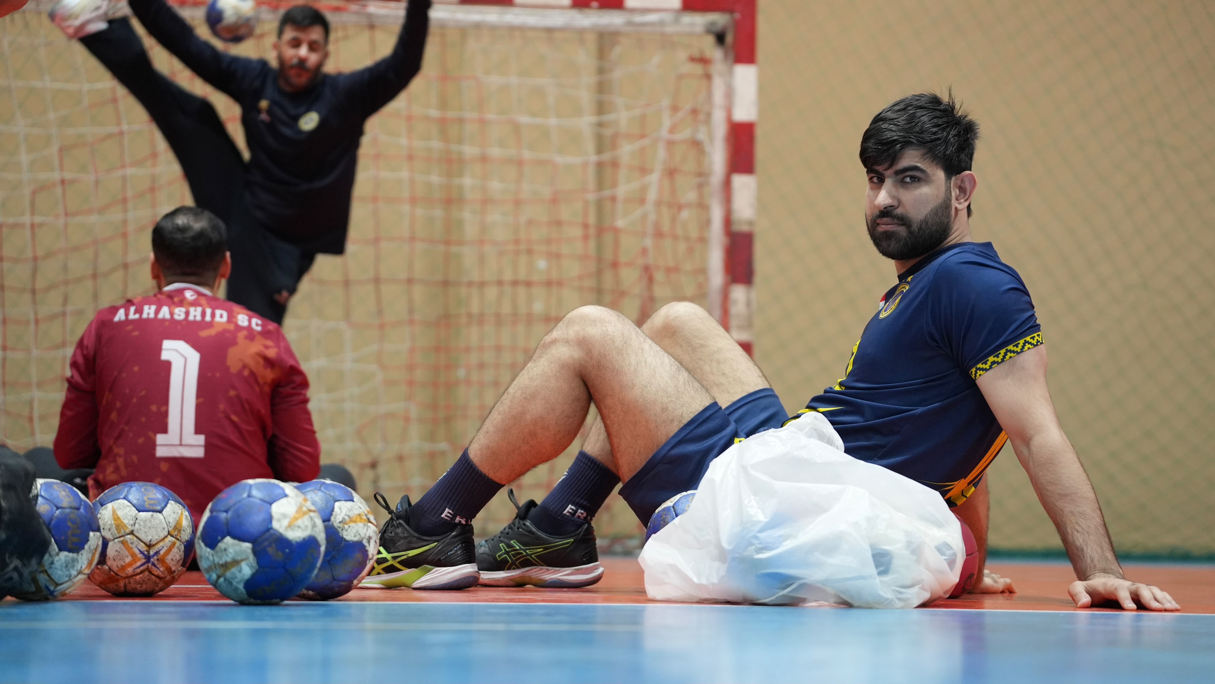 بنيان يحضر الوحدة التدريبية لفريق اليد ويتابع تحضيرات انطلاق الدوري - صورة 16