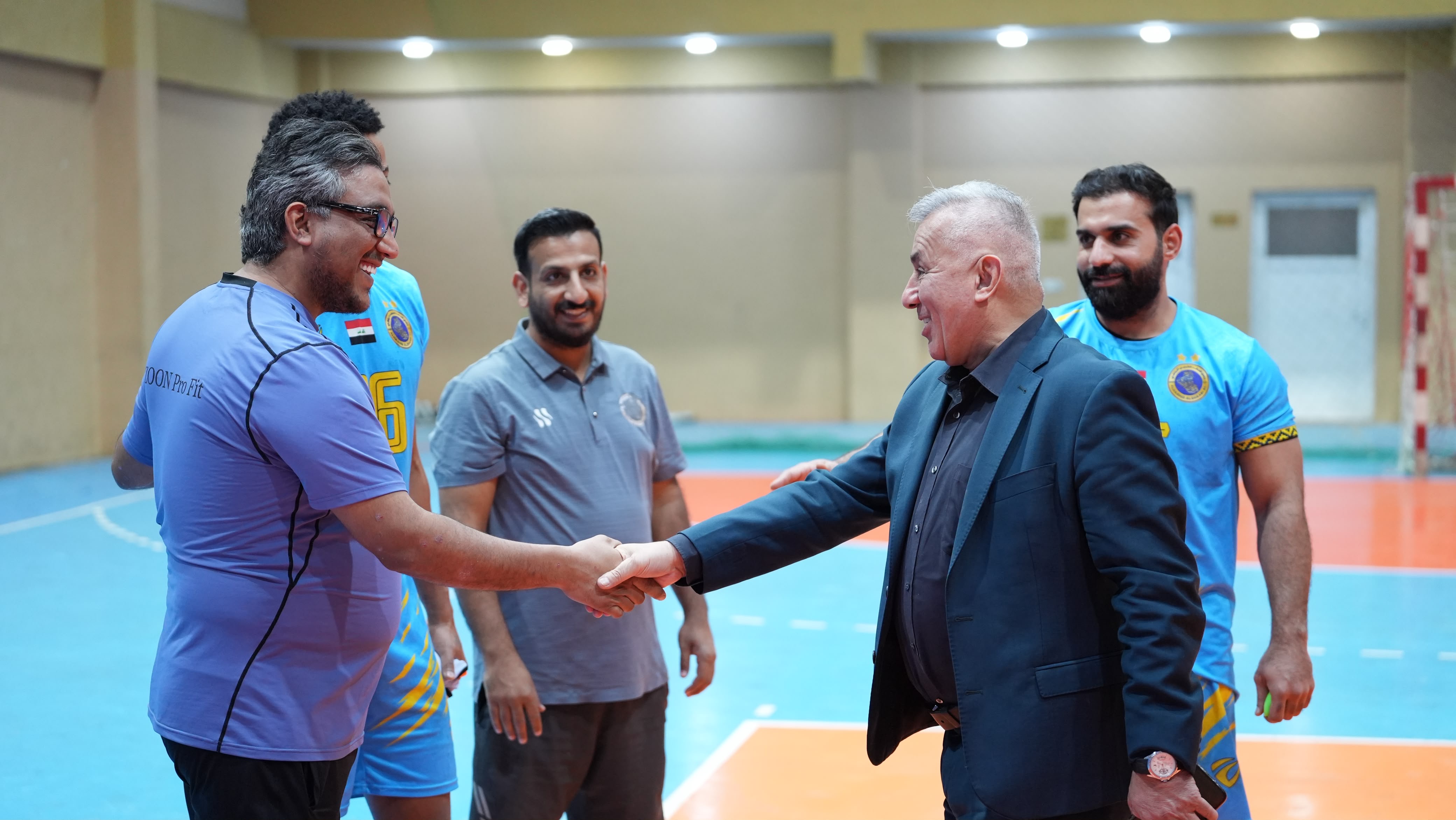 بنيان يحضر الوحدة التدريبية لفريق اليد ويتابع تحضيرات انطلاق الدوري - صورة 4
