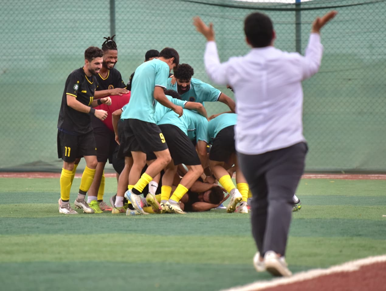 بحضور الهيئة الإدارية المؤقتة .. الحشد الشعبي يعود بثنائية نظيفة وثلاث نقاط من خارج الديار - صورة 19